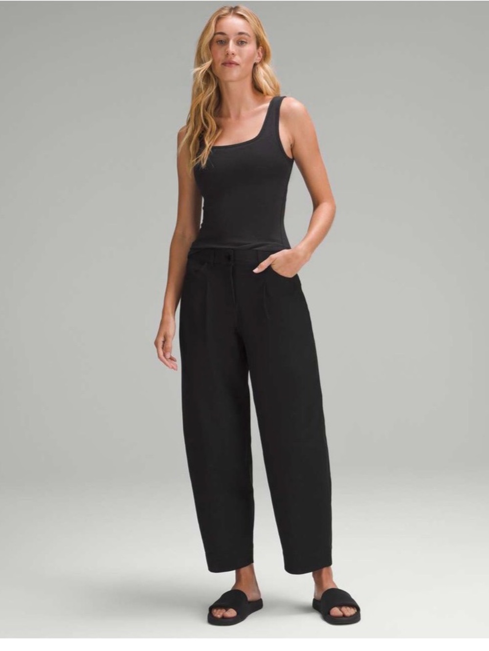 lululemon athletica City Sleek Barrel Leg Pant Jean in black size 30